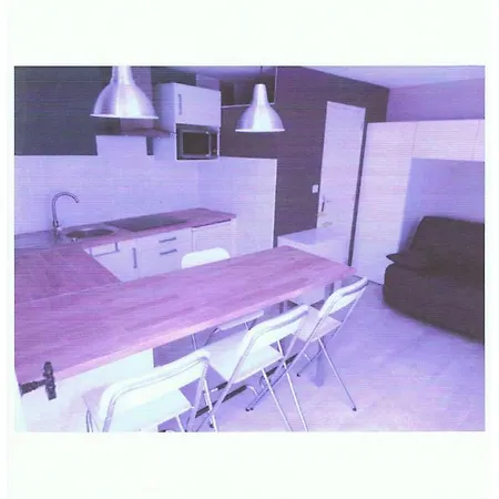 Studio Plat Gousset شقة غرانفيل
